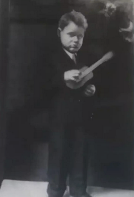 Luis Armando Albino as a child
